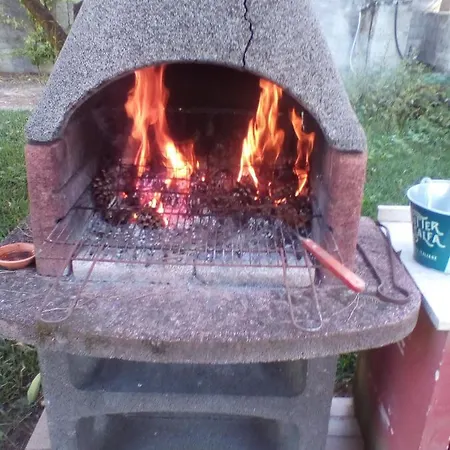 Mamena Bed and Breakfast 3*