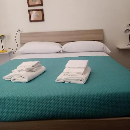 Mamena Bed & Breakfast 3*